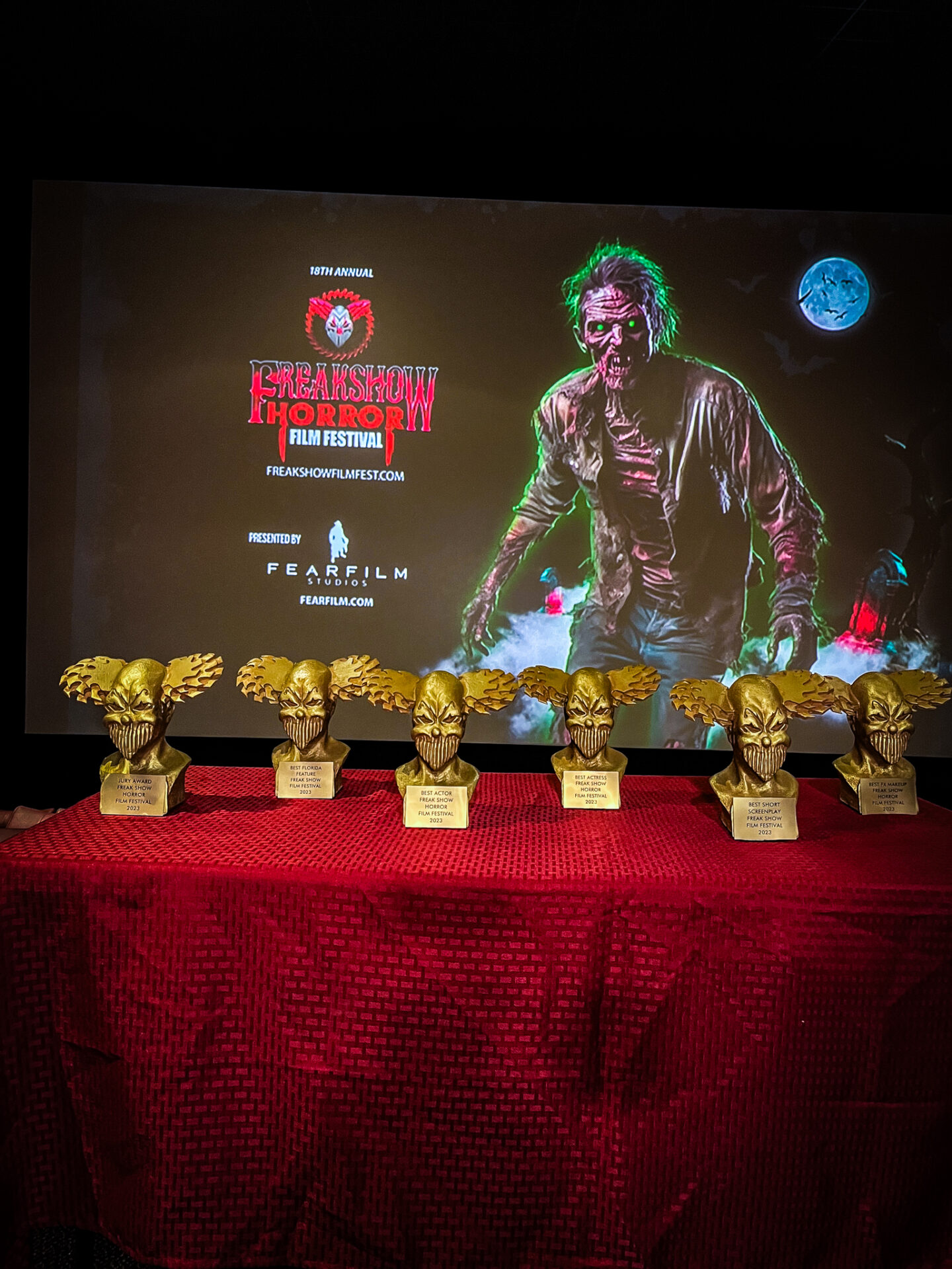 Freak show Horror Film Festival FREAKY Award
